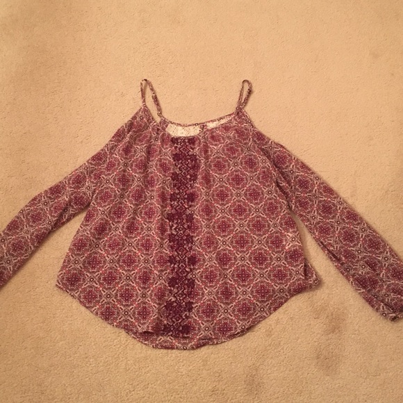 Cold shoulder blouse - Picture 1 of 3